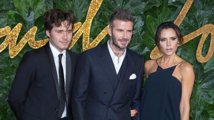 Check out who arrived to Beckham's wedding!