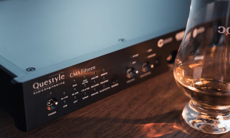 Questyle CMA Fifteen DAC And Headphone Amp