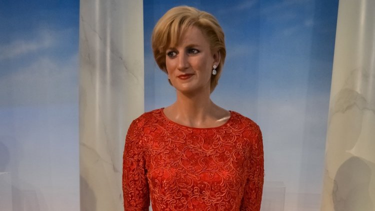 Princess Diana's famous Met Gala dress!