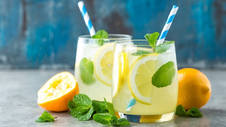 Make a refreshing mint juice! 