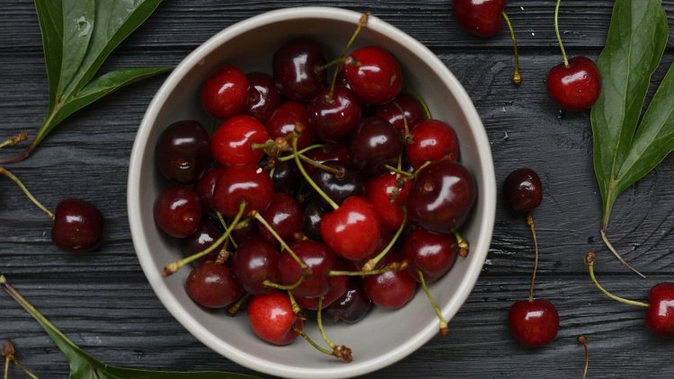 The cherry season has begun! Why should you eat them?