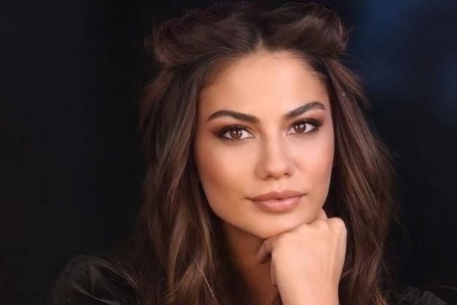 Who is Kerem Bürsin's ex-girlfriend?