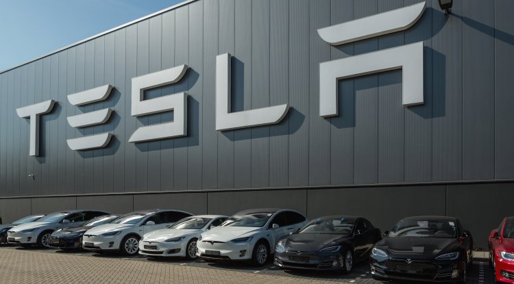 Tesla will lose its dominant position by 2025