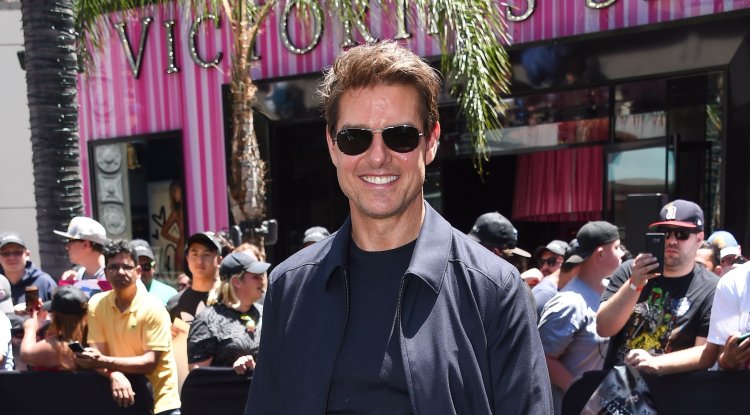 Tom Cruise was caught in the act!