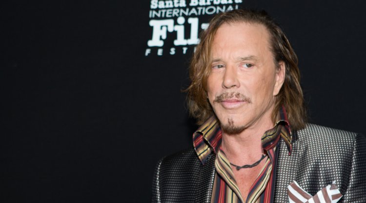Mickey Rourke: Tom Cruise is "irrelevant" as an actor