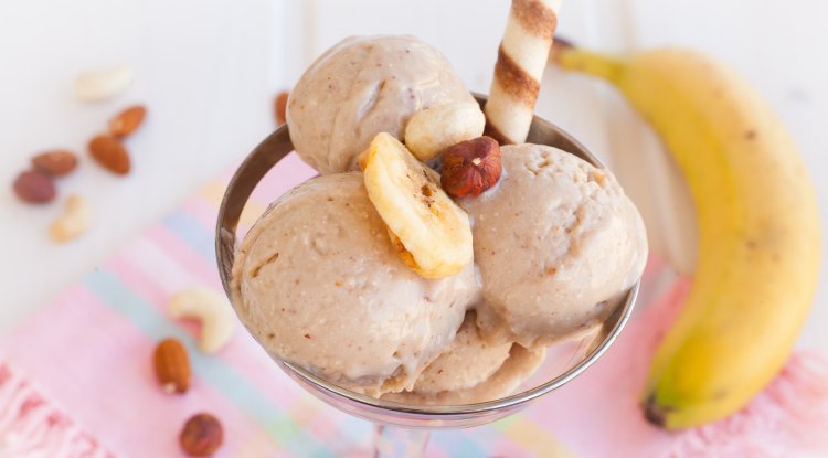 New recipe: Ice cream from frozen bananas!