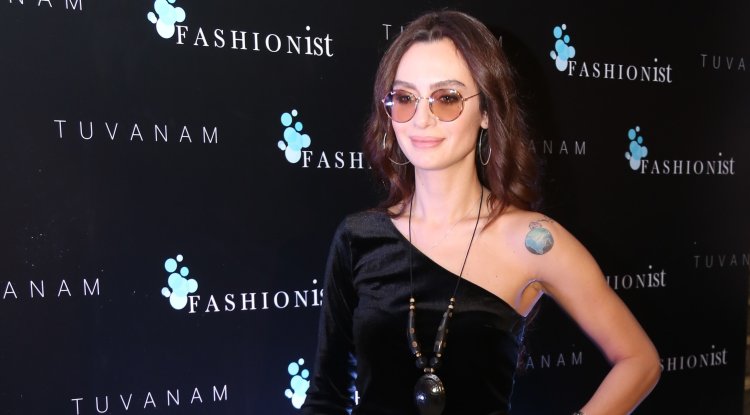 Turkish actress Birce Akalay delighted her fans!