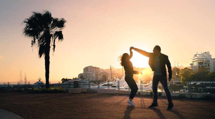 Love chemistry: When movie couples 'click'
