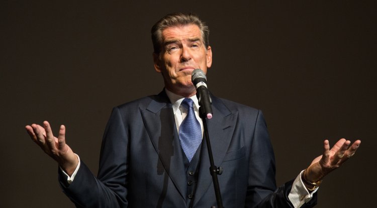 Pierce Brosnan changed his appearance!