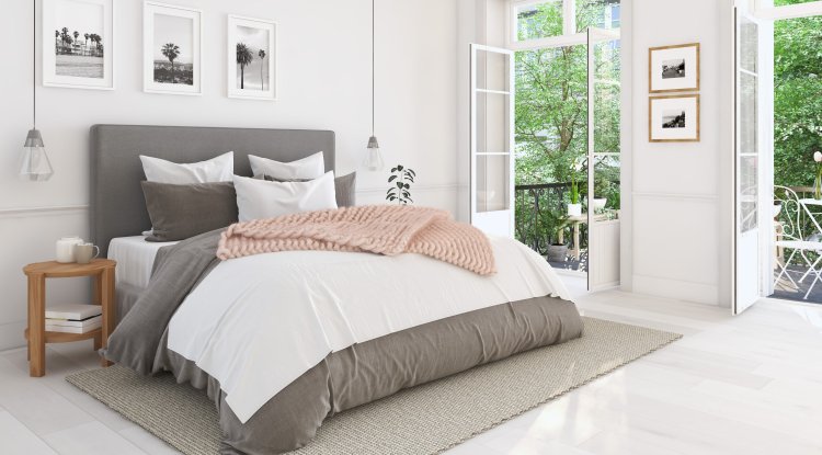 4 TRICKS TO LIGHT UP A DARK BEDROOM