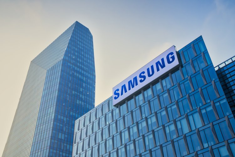 Samsung invests $11 billion in ASML machinery