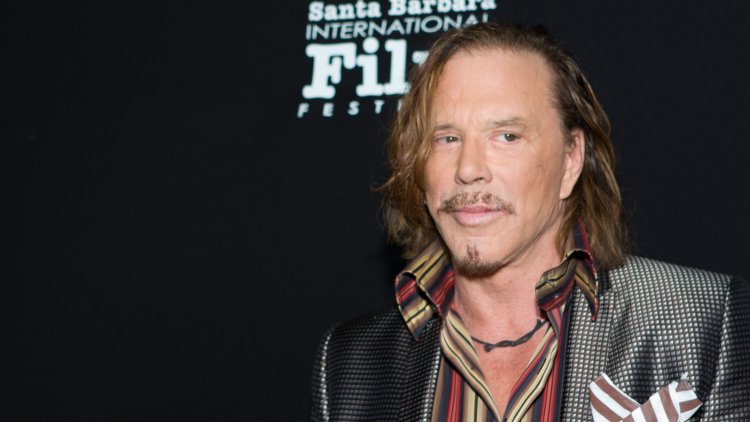 Mickey Rourke: Tom Cruise is "irrelevant" as an actor