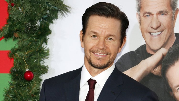 Mark Wahlberg and Kevin Hart in the new Netflix comedy