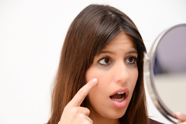 Get rid of dark circles in a few minutes!