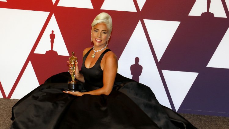 Lady Gaga-'ugly duckling' of Hollywood