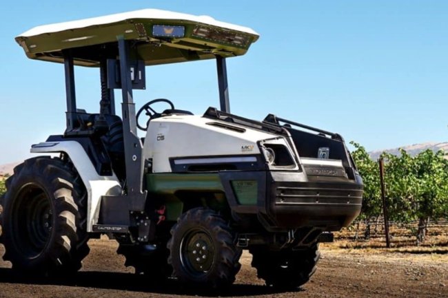 Monarch smart electric tractors do not need a driver