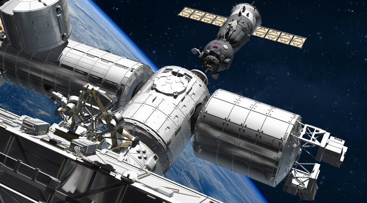 International Space Station - A hole was found on the capsule