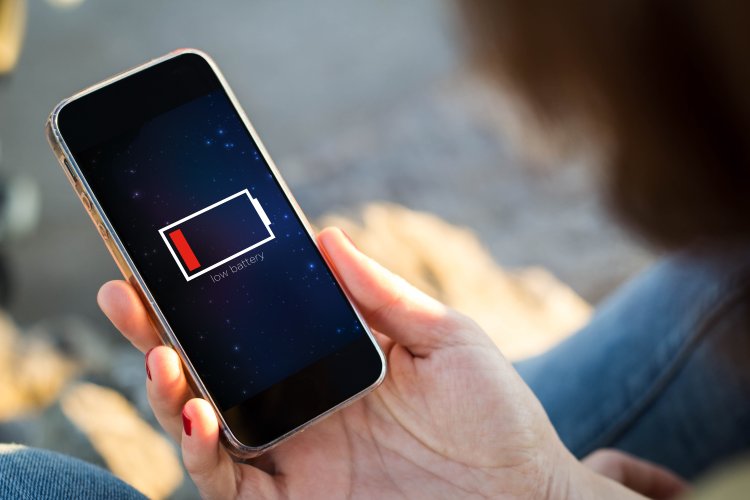 These are the most common reasons why a smartphone battery drains quickly