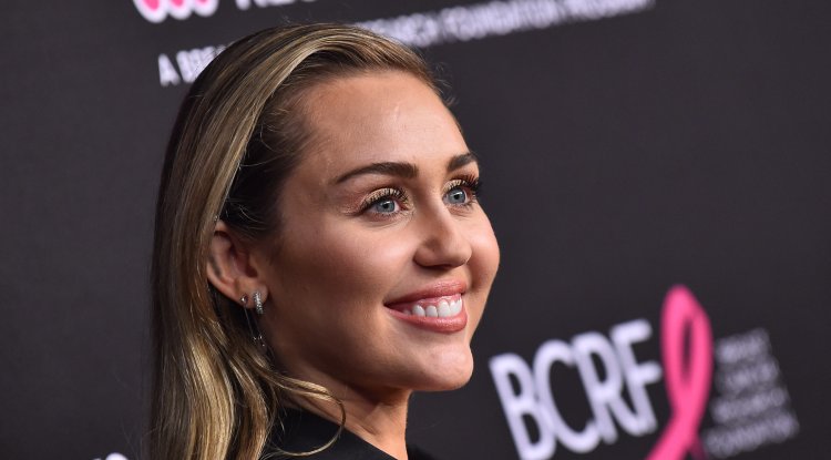 Miley Cyrus surprised her fans!