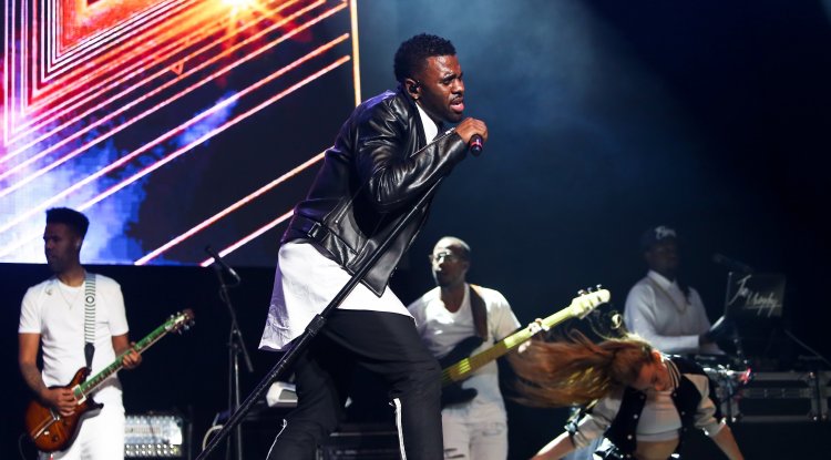 Jason Derulo is not giving up on performing before the Super Bowl!