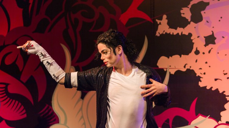 Michael Jackson's nephew Jaafar will play him in a biopic!