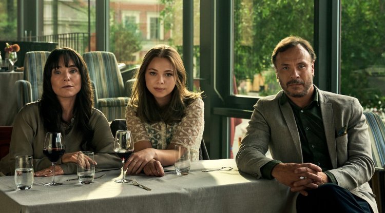 A new crime series on Netflix: "A Nearly Normal Family"