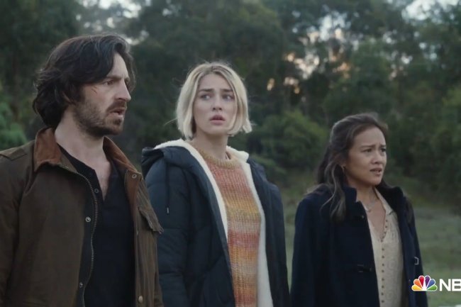 The first look at the 3rd season of the sci-fi series "La Brea"!